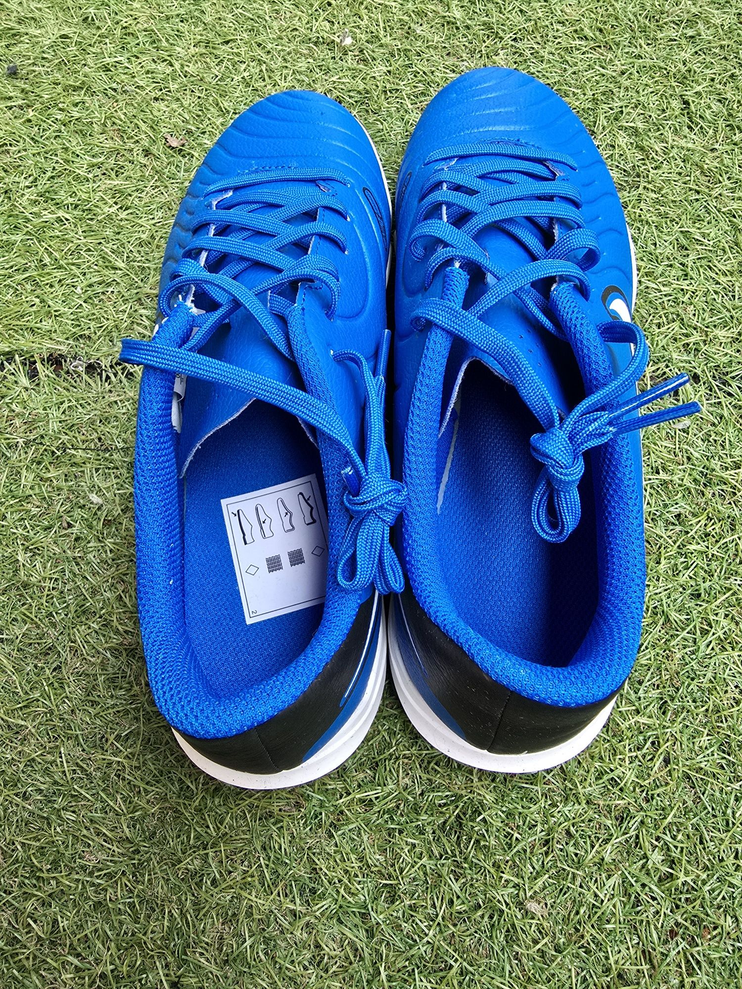 Футболни стоношки Nike Legend 10 Club TF - размер 39