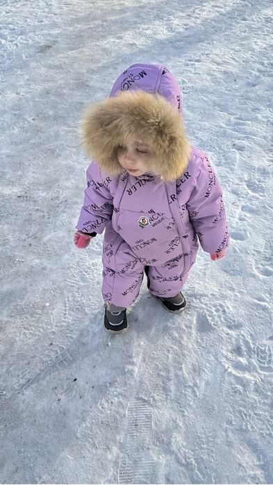 Продам комбинезон фирменный теплый.
