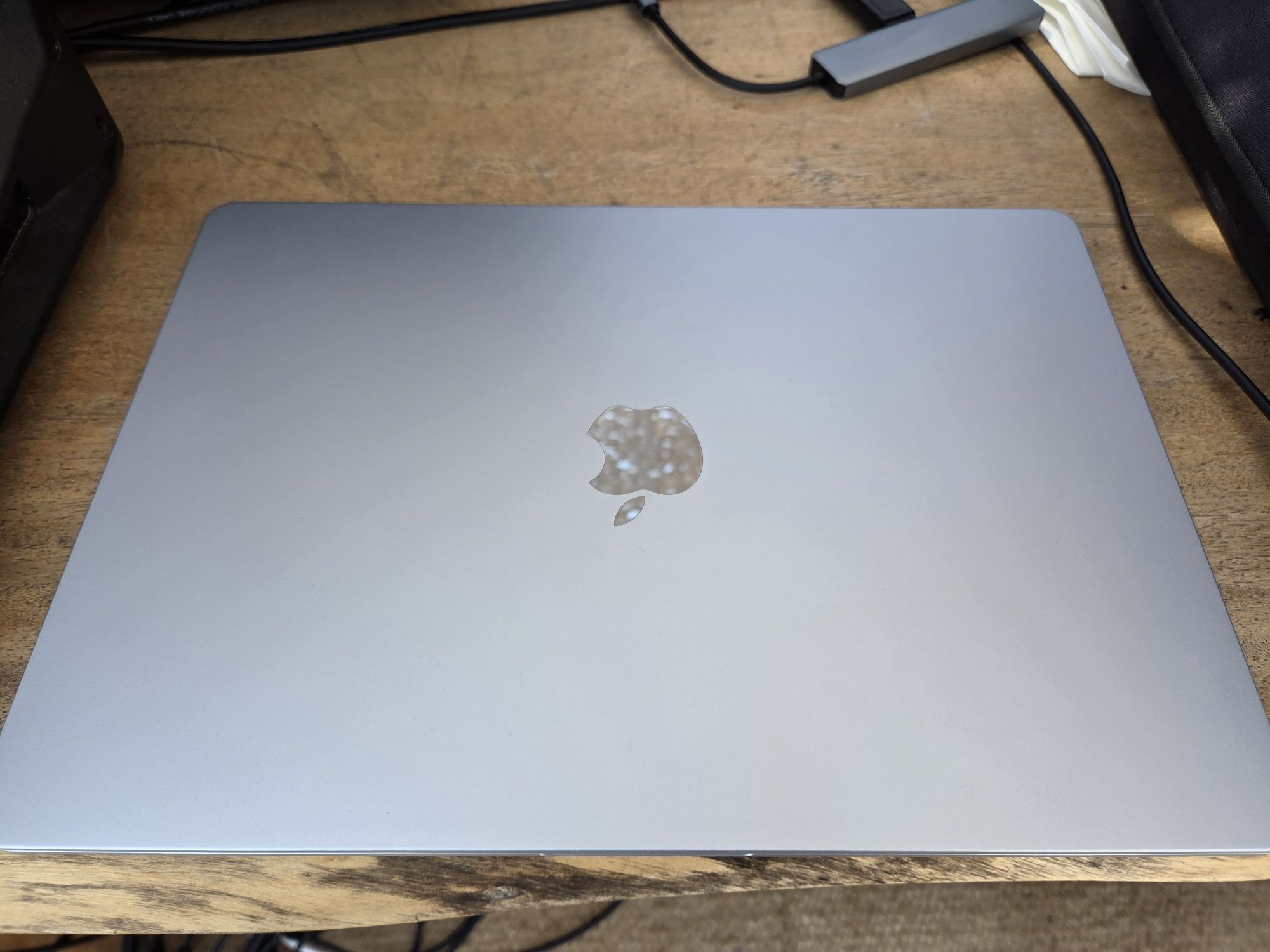 Macbook air 15 16bg ram 512bg Нов