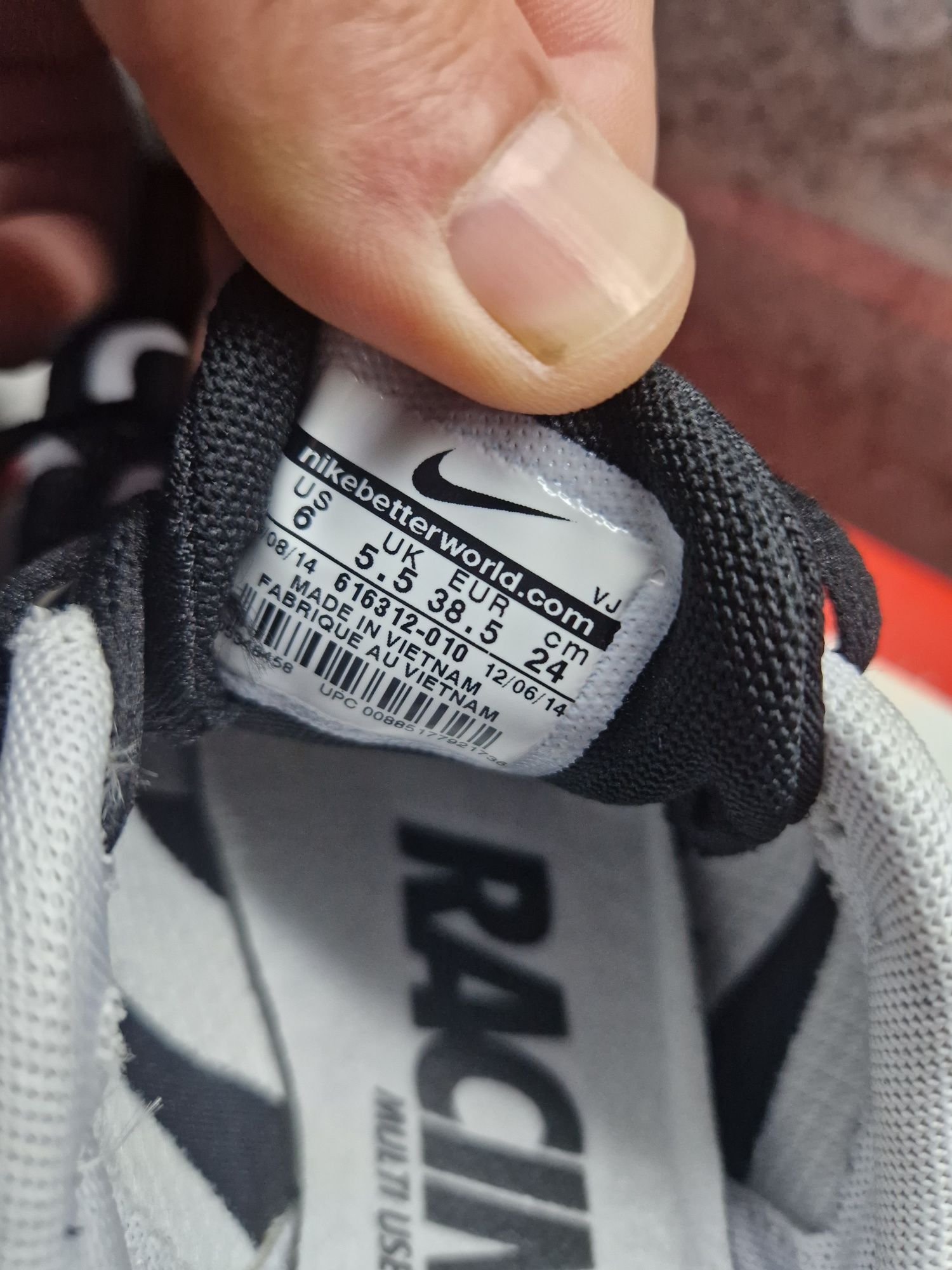 Шпайкове за лека атлетика-Nike Adidas