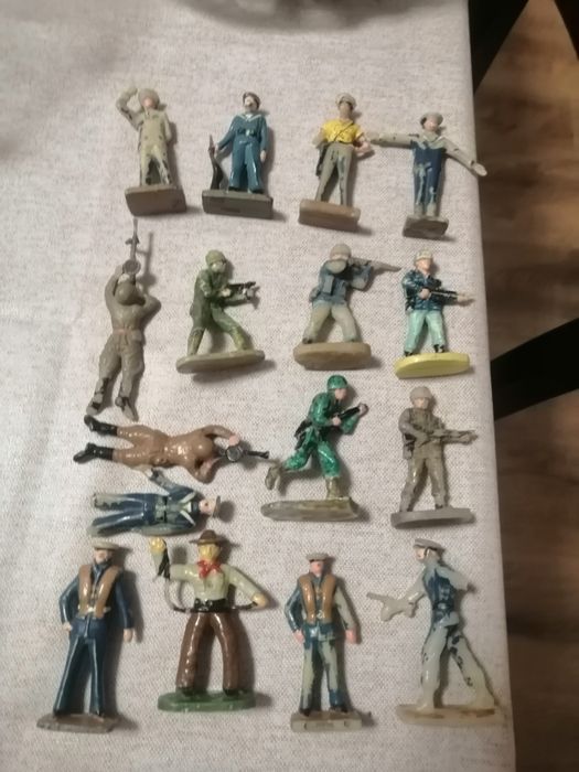 Войници, рицари, фигурки