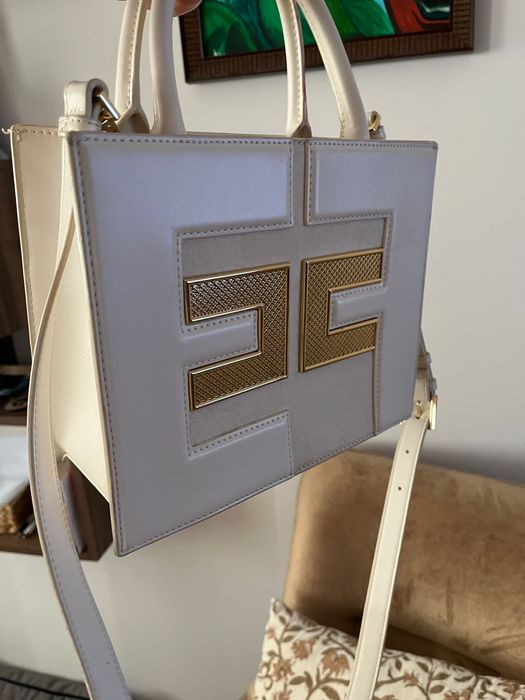 Продавам чанта Elisabetta Franchi