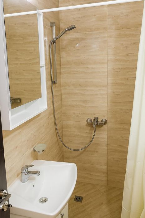 Двустаен апартамент под наем в жк. Младежки хълм