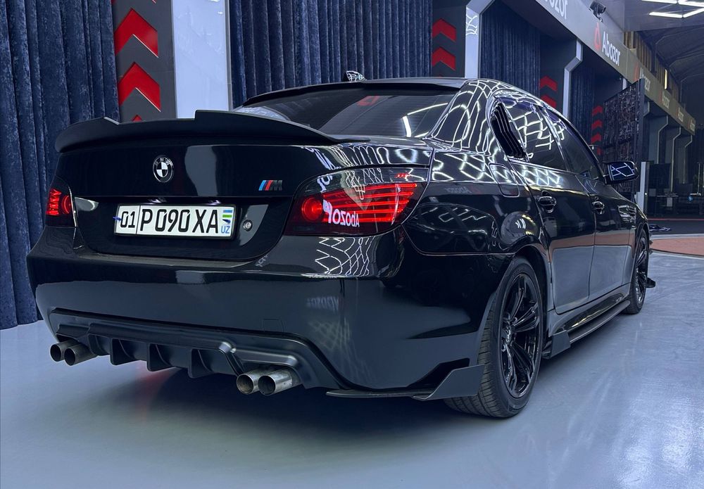 Продаётся рестайл BMW е60 530i полный тюнинг салона под заказ