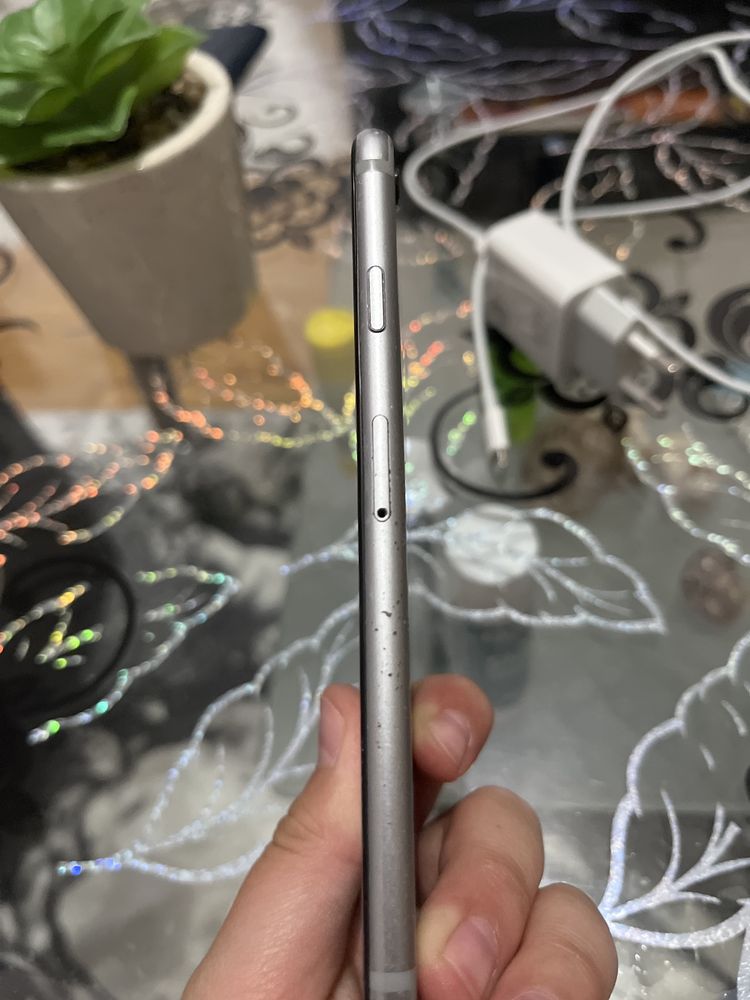 Телефон iphone 6