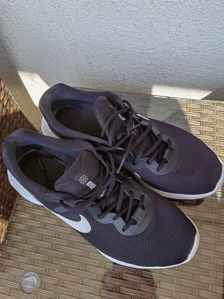 Nike Damen Laufschuhe Revolution 6 Next Nature
Damen Laufschuhe Revolu