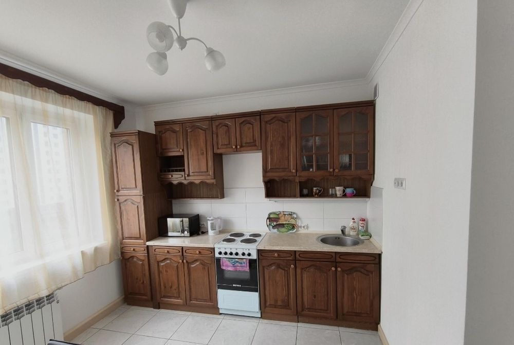 1 комнатная квартира. Виноградова. 100000