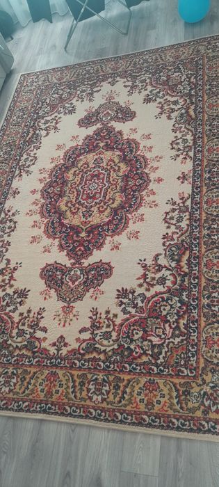 Продам ковёр в хорошем состоянии,советский
