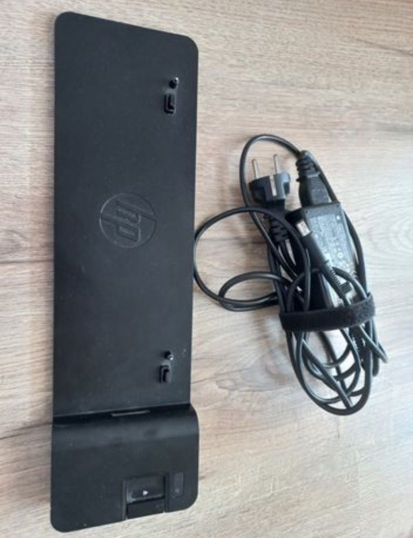 Dock station HP cu incarcator