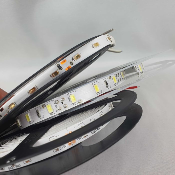Banda LED-Alb-Rosu-Verde-Albastru-Galben-Lumini Ambientale-Universala