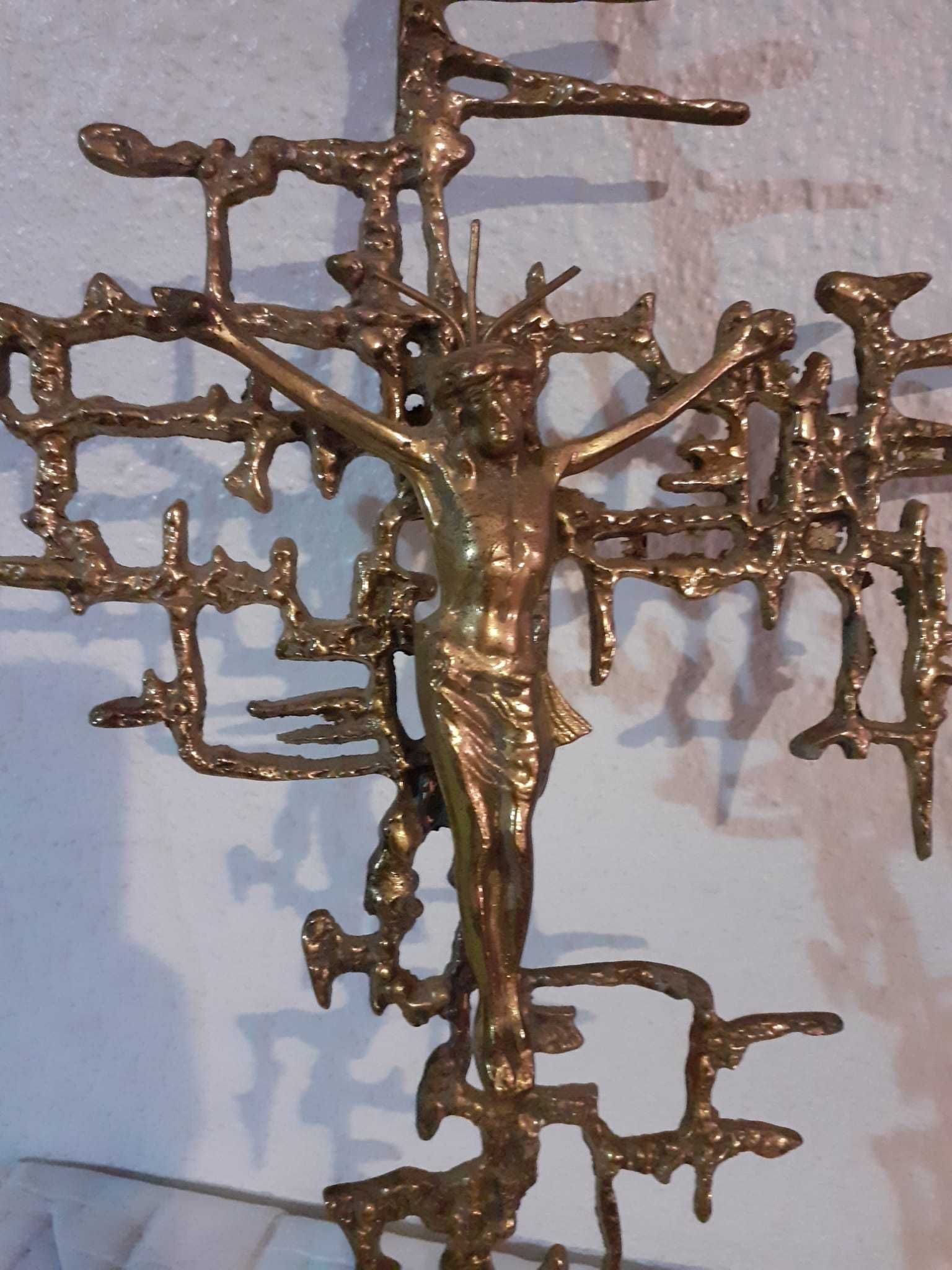 Crucifix vechi din bronz