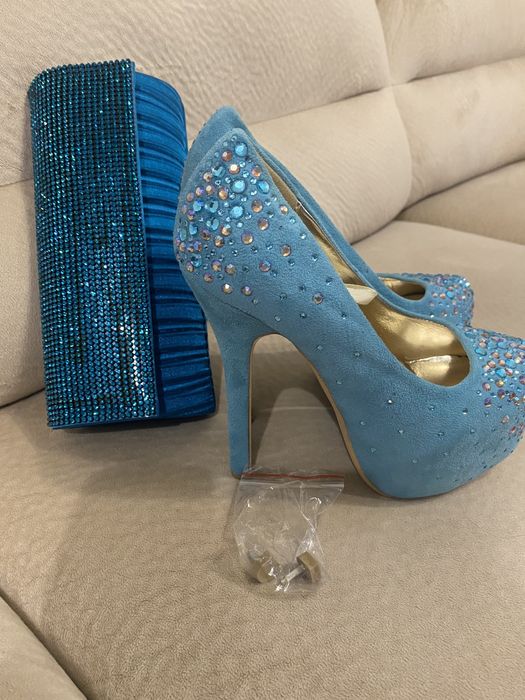 Обувки и чанте