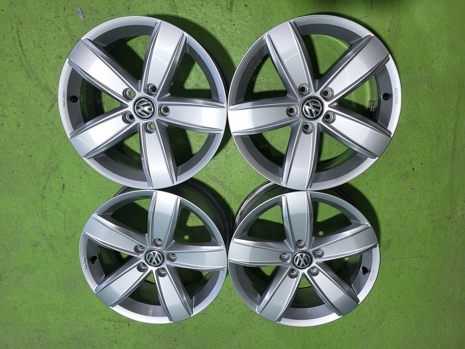 17 5x112 Vw Passat Touran Tiguan Golf Skoda лети джанти 5х112