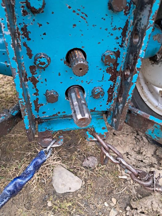 Tractoras Italian 4x4 Bertolini533 33cai