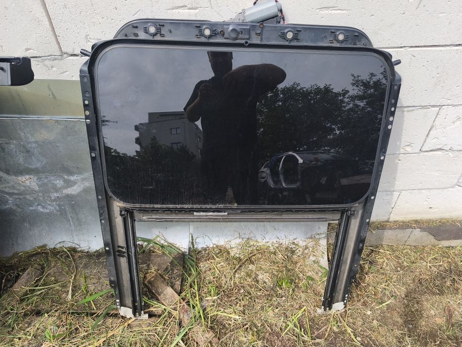 Trapă electrică Volkswagen Passat B6 break sau berlină