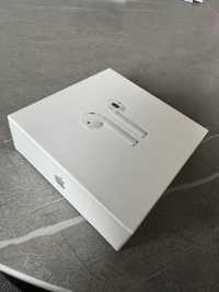 Слушалки AirPods 2, кутия с безжично зареждане, white