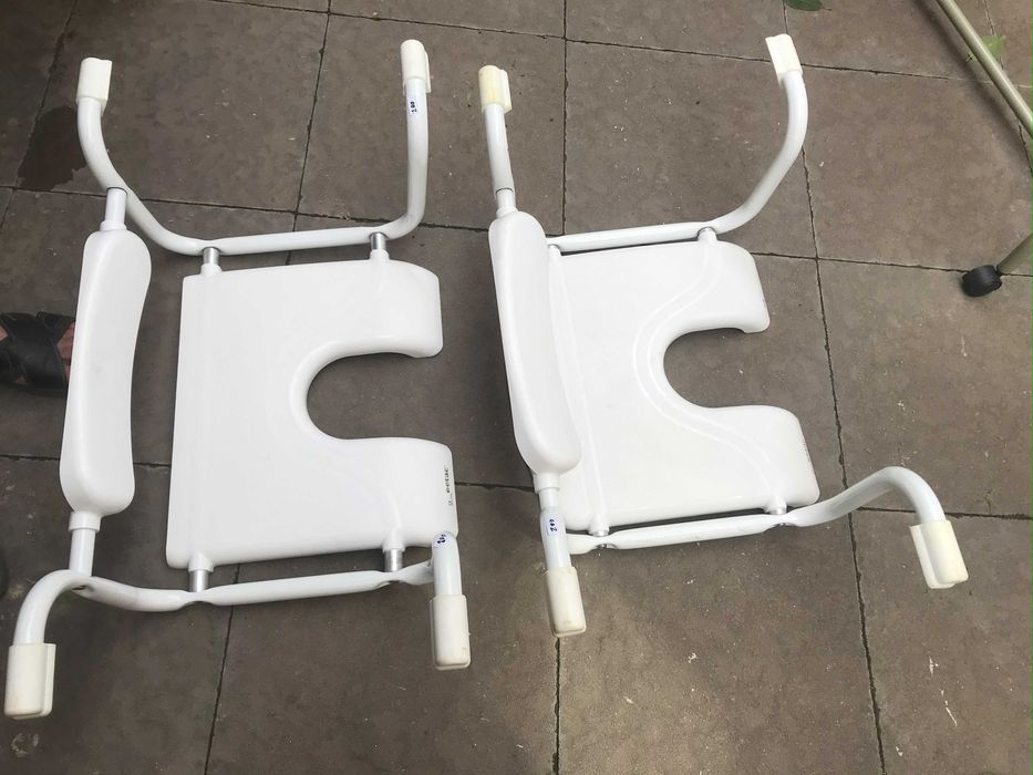 Vand scaun ptr Vana Baie ptr persoane batrane