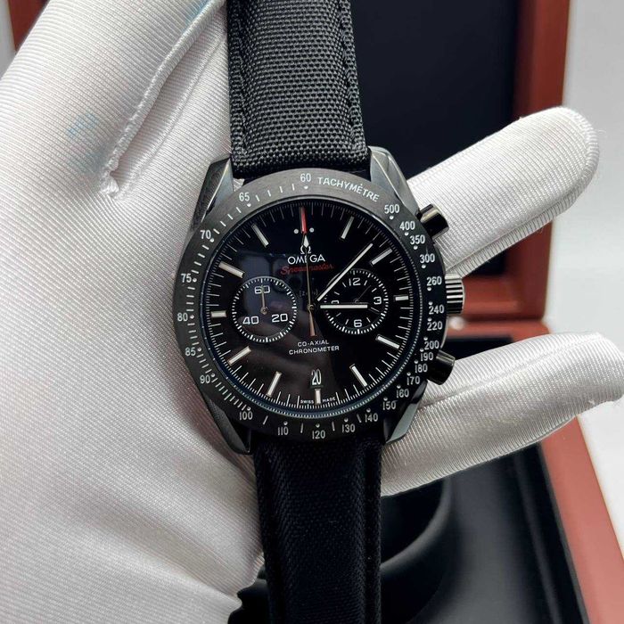 omega speedmaster darkside of the moon