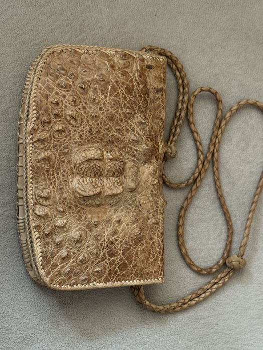 Дамска чанта от кожа на крокодил