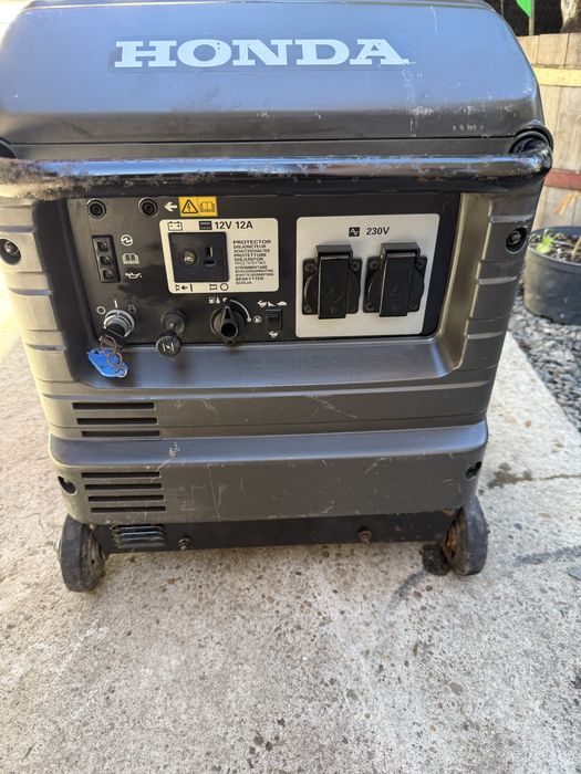 Camping generator honda EU 30 is