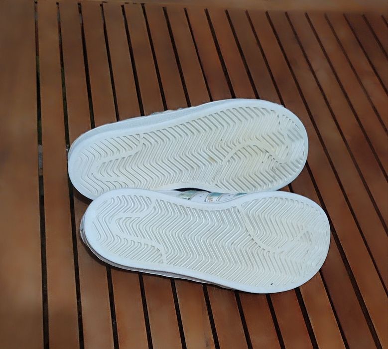 Adidas Superstar кожени маратонки с лепки, номер 32