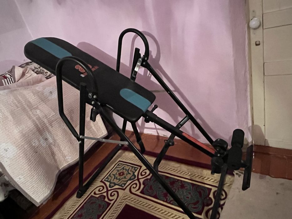 Инверсионный стол от грыжи позвоначика 40  мын