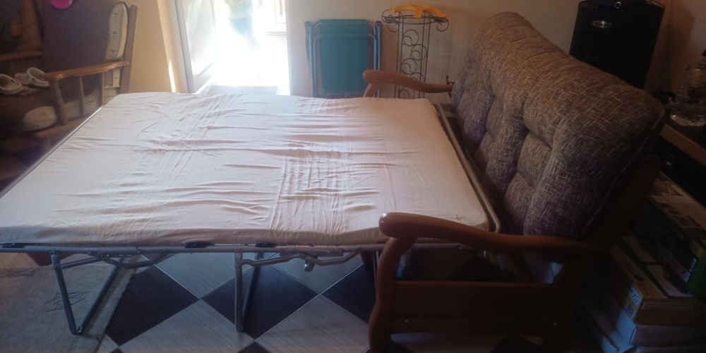 Canapea lemn masiv, 3 locuri, extensibila