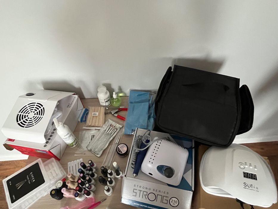 Маникюрный набор — полный комплект для начинающего мастера