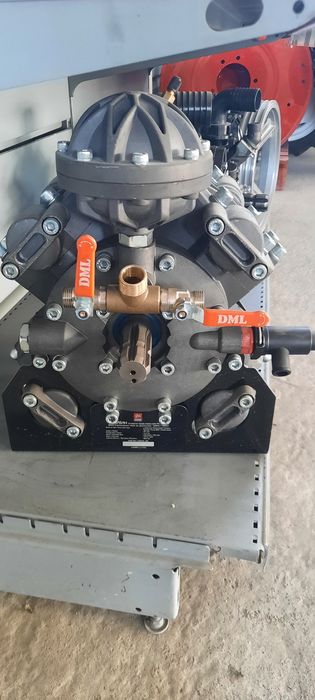 Насос на опрыскиватель