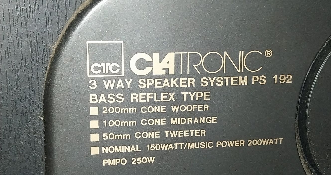 Vând boxe 150 de WATT/Music Power 200 WATT