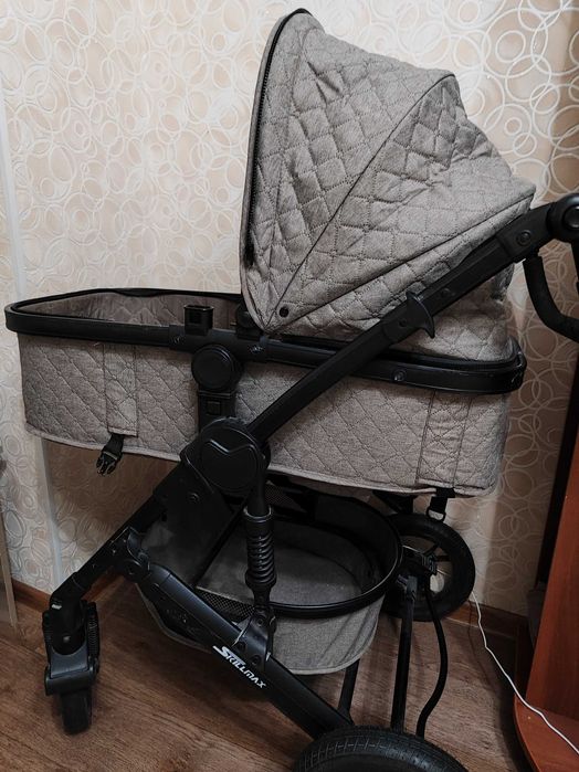 Коляска в отличном состоянии