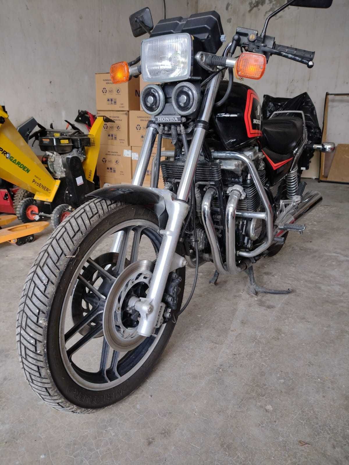 Motocicleta HONDA CBX 650E an 1984
