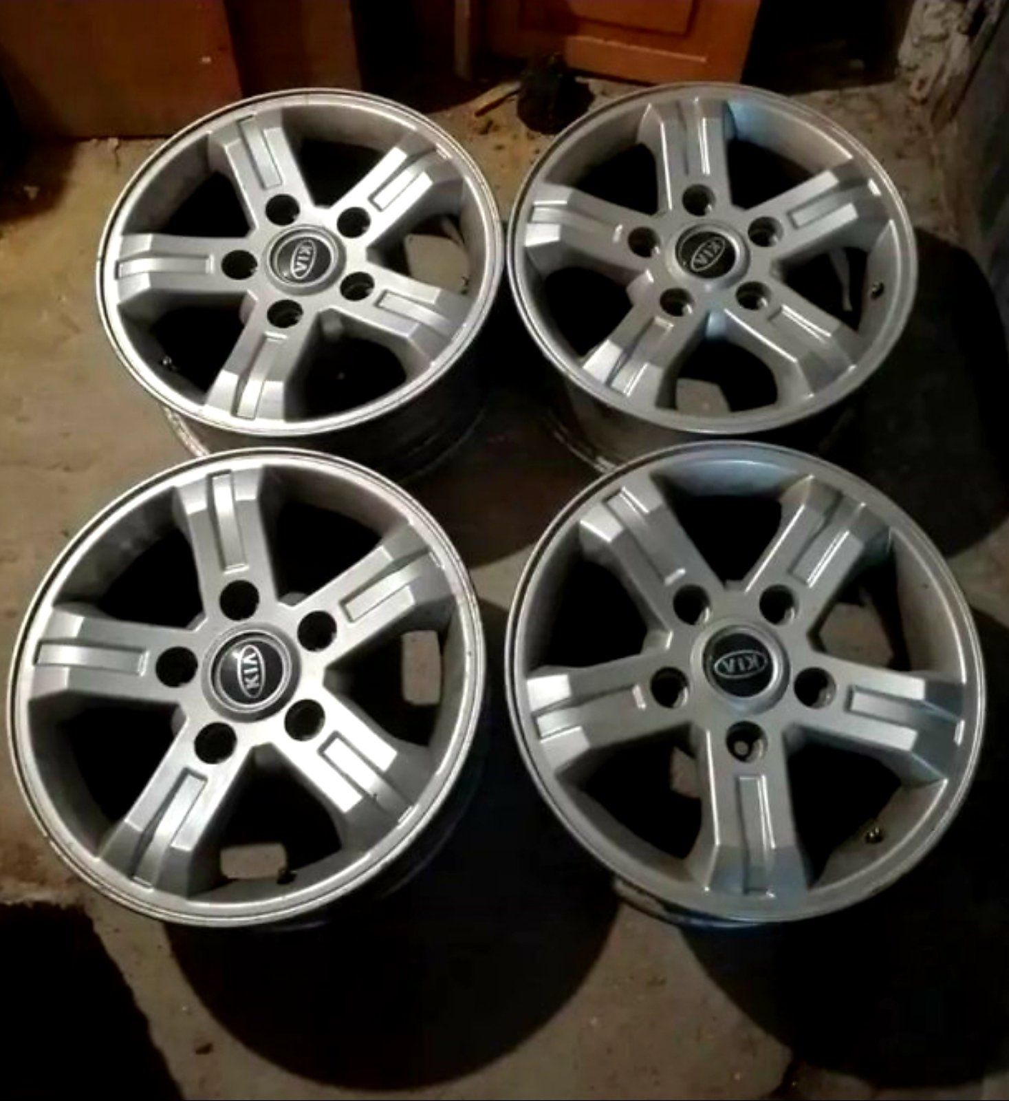 Джанти 16"  5 x 140 за KIA Sorento