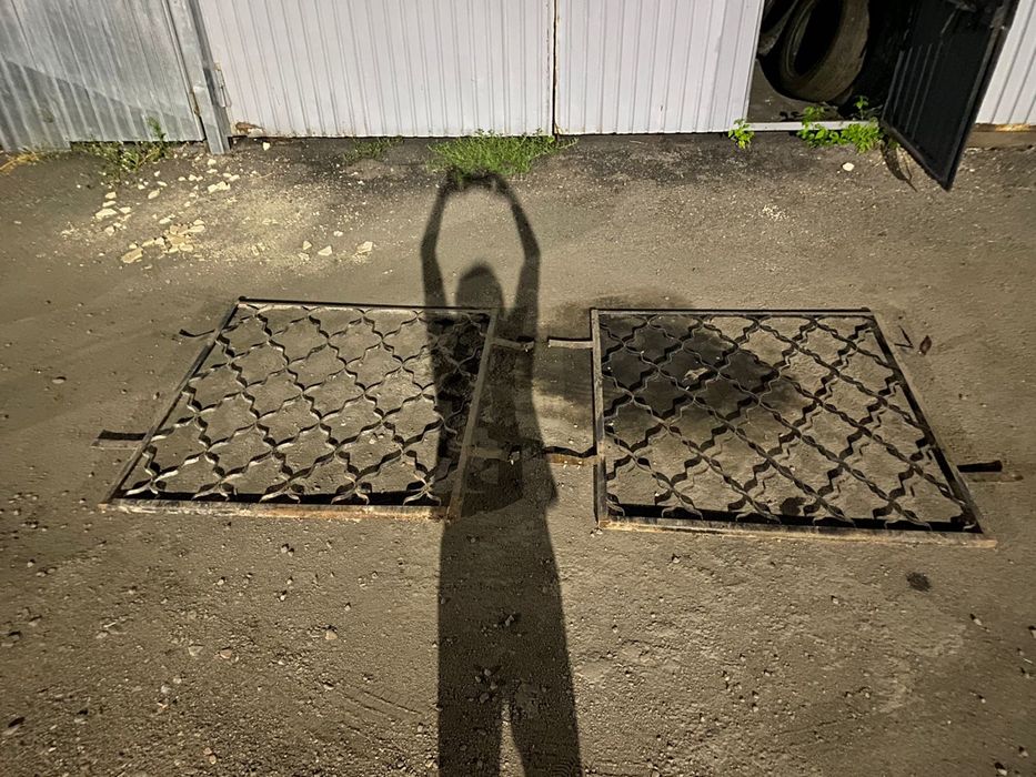 Продам металические решетки на окна 4шт