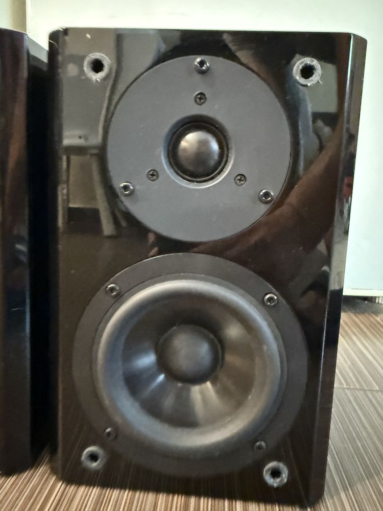 Hamaha NX-E700 Качествени тонколони
