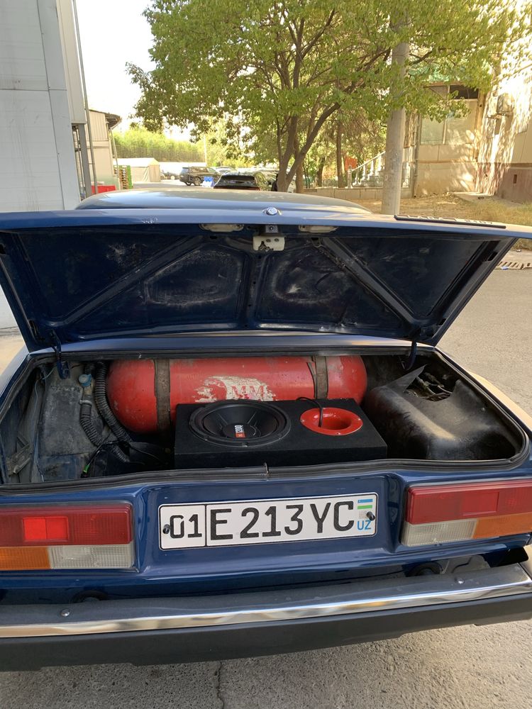 VAZ 2107 sotiladi 2008 yili injektor