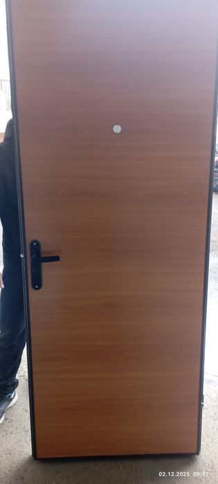 Дверь входная бу