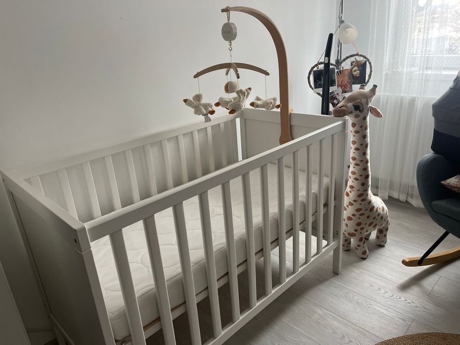 Pătuț bebelusi Ikea + saltea +Cadou carusel Little Dutch