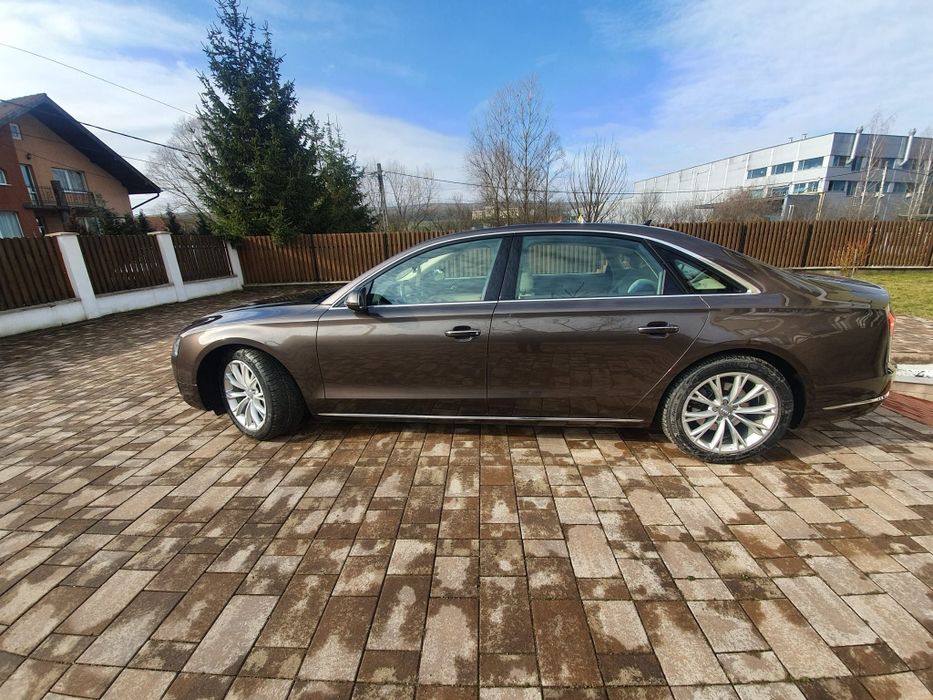 Audi A 8 Long , 2016