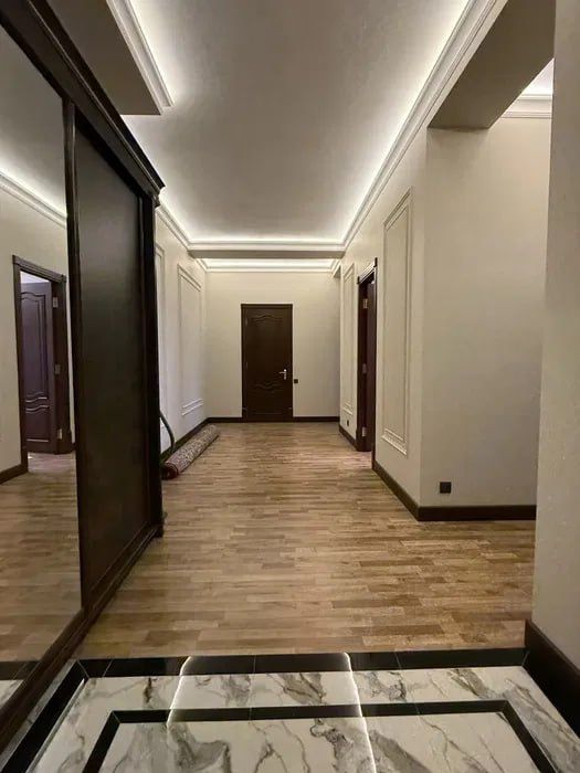 Продается квартира 2/4/8 метро Бадамзар , Юнусабад kvartira