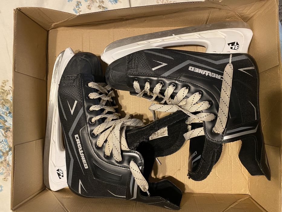 Patine crowned (marimea 42)