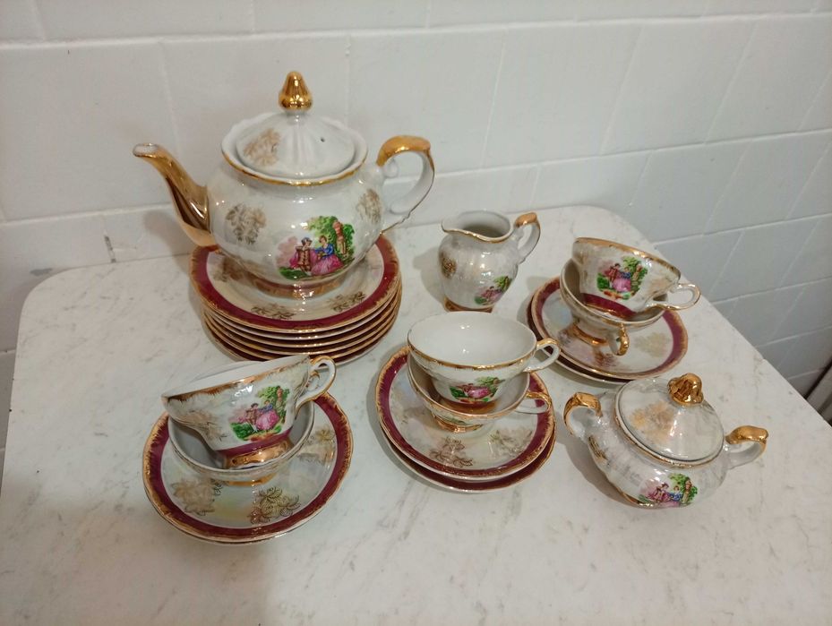 Сервис Мадонна чайный, кофейный и пирожковый набор тарелок