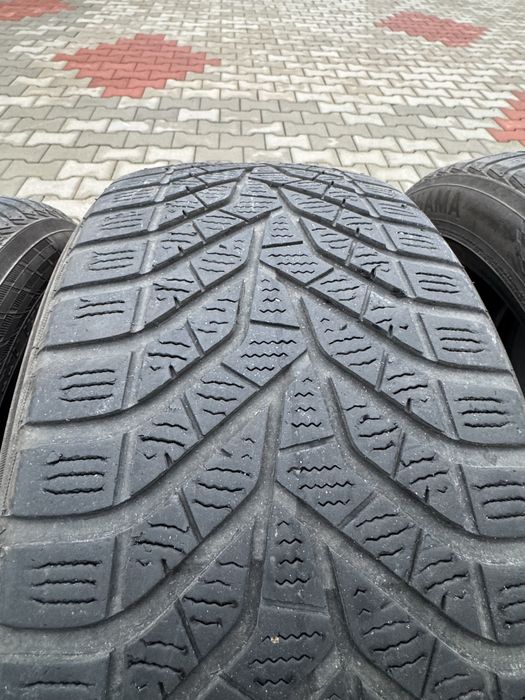 Vand cauciucuri iarna 245 45 18 Yokohama