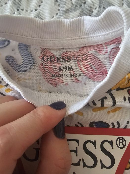 Комплект за бебе момче на Guess 6 - 9м.