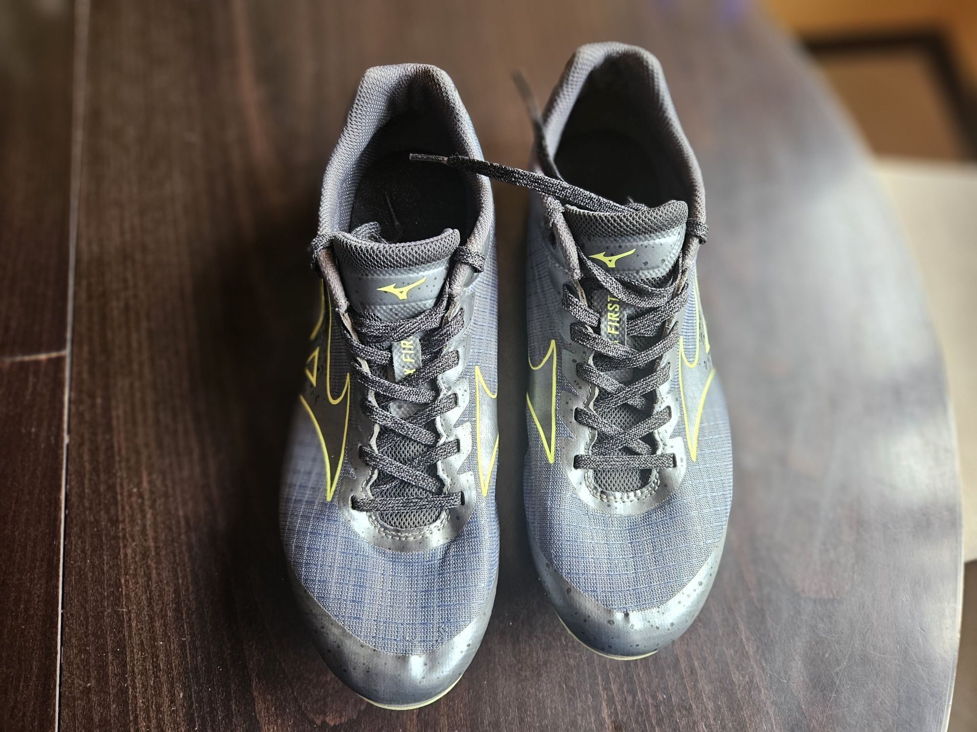 Шпайкове Mizuno номер 41