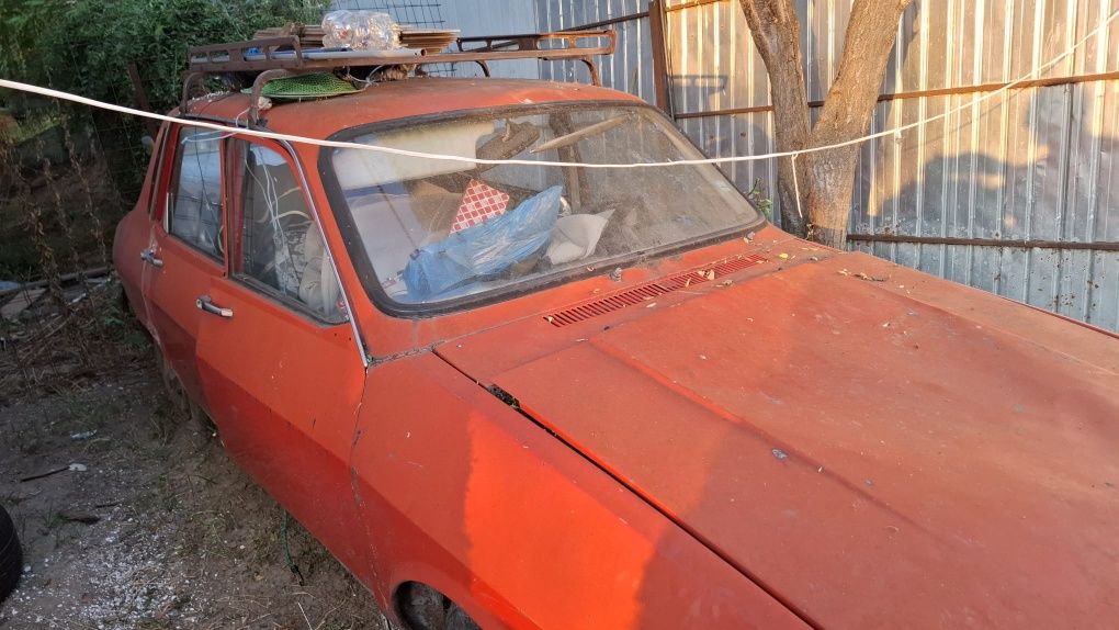 Vand Dacia 1310 pentru piese