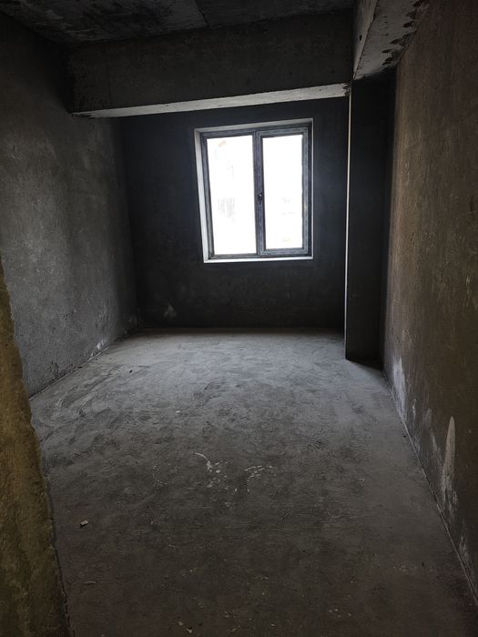 Dom  kvartira Bek baraka   4 etaj 3 xona 65 kv