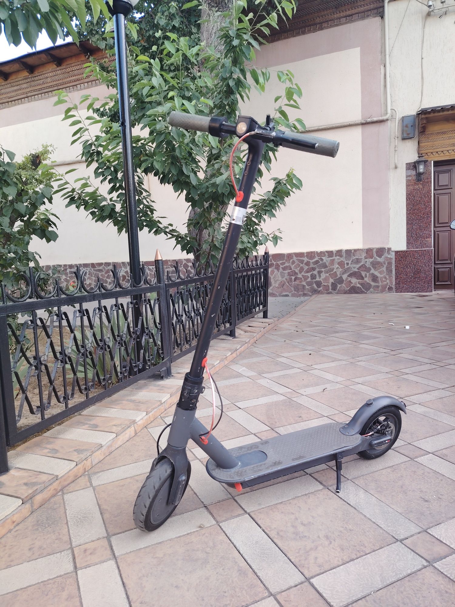 Elektroniy samakat 25km/h