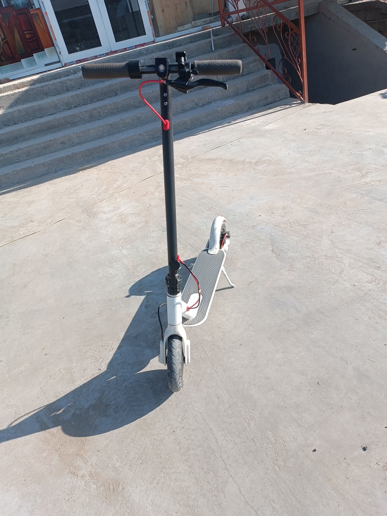 Электронный самокат E-scooter Новый