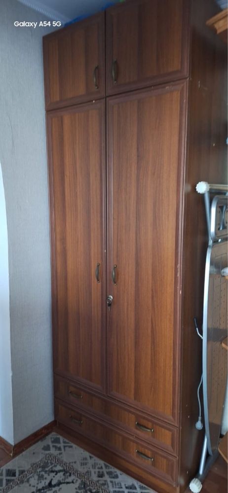 Продам шкаф для прихожей.